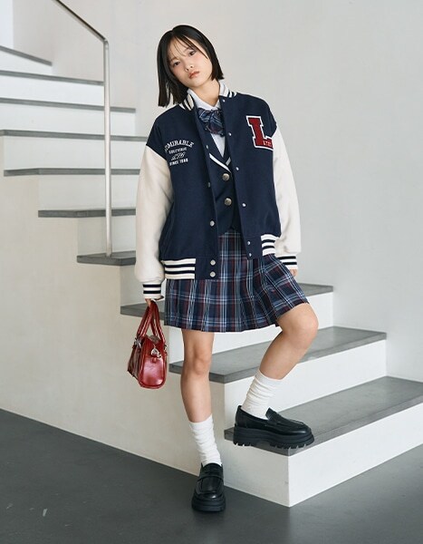 Lovetoxic 2026 卒服