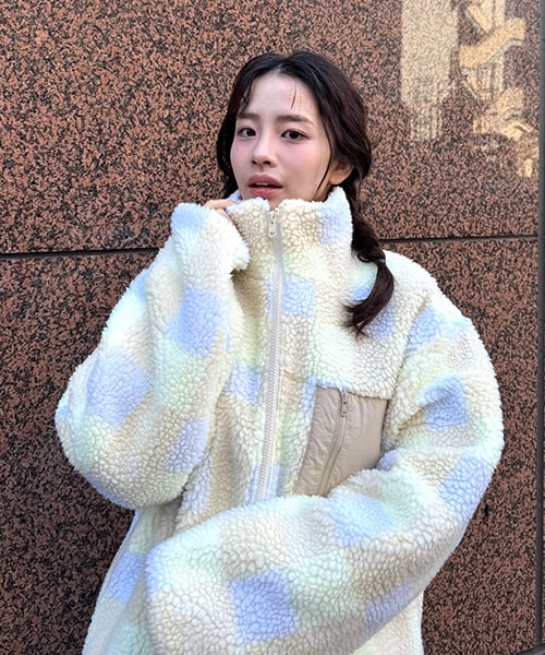 柄ボアブルゾン【韓国ファッション】 | Mi-je（ミジェ）