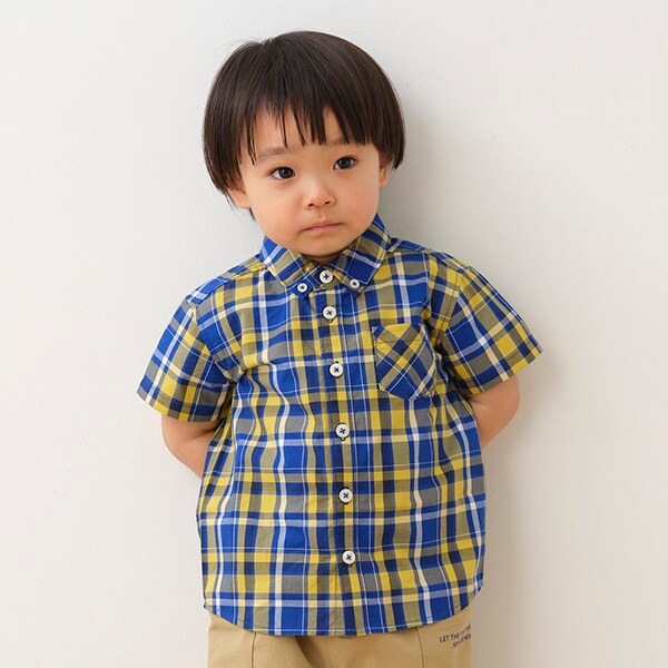 ボタンダウンチェックシャツ