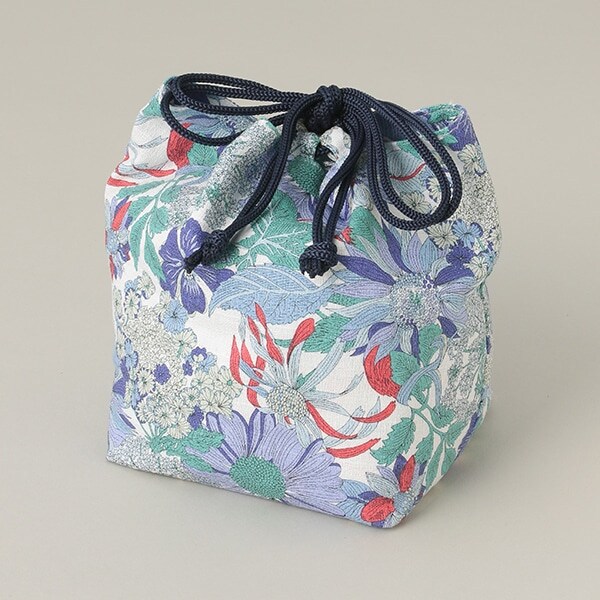 Angelica Garla巾着