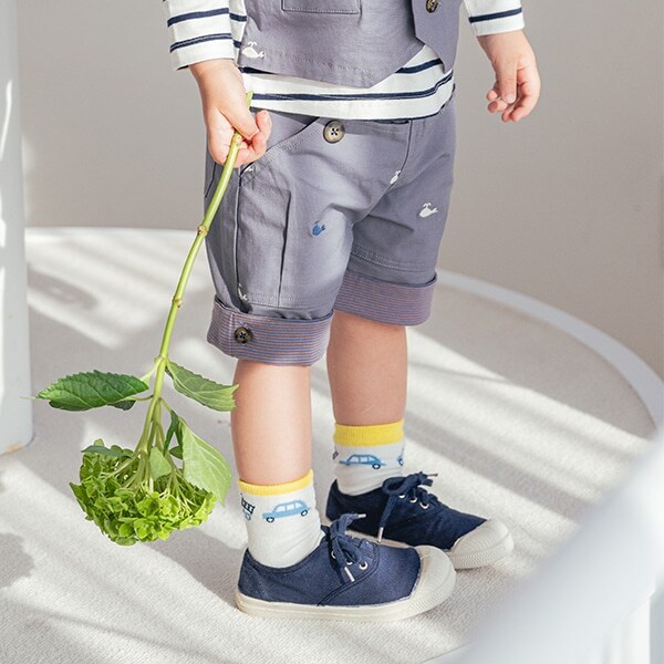 クジラシシュウハーフパンツ