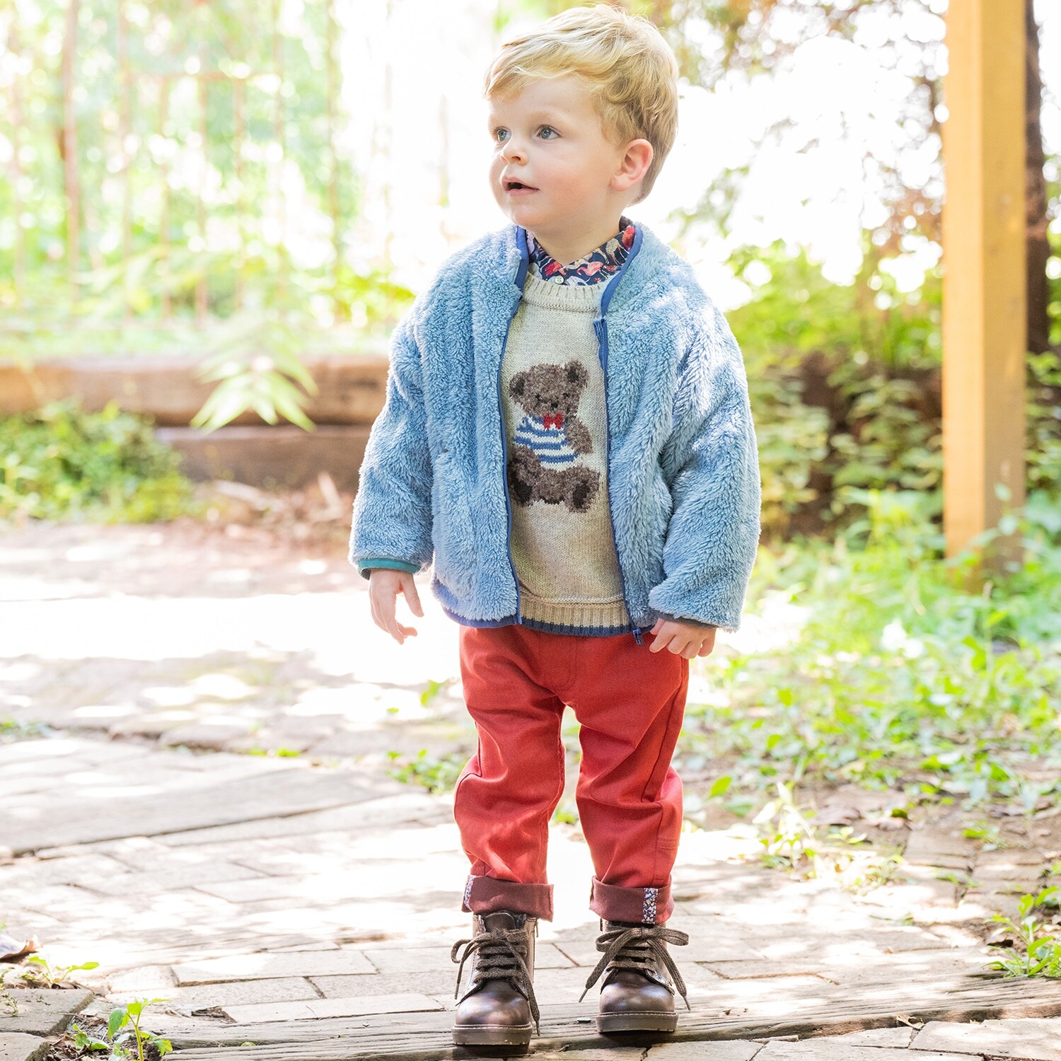 ストレッチツイルテーパードパンツ