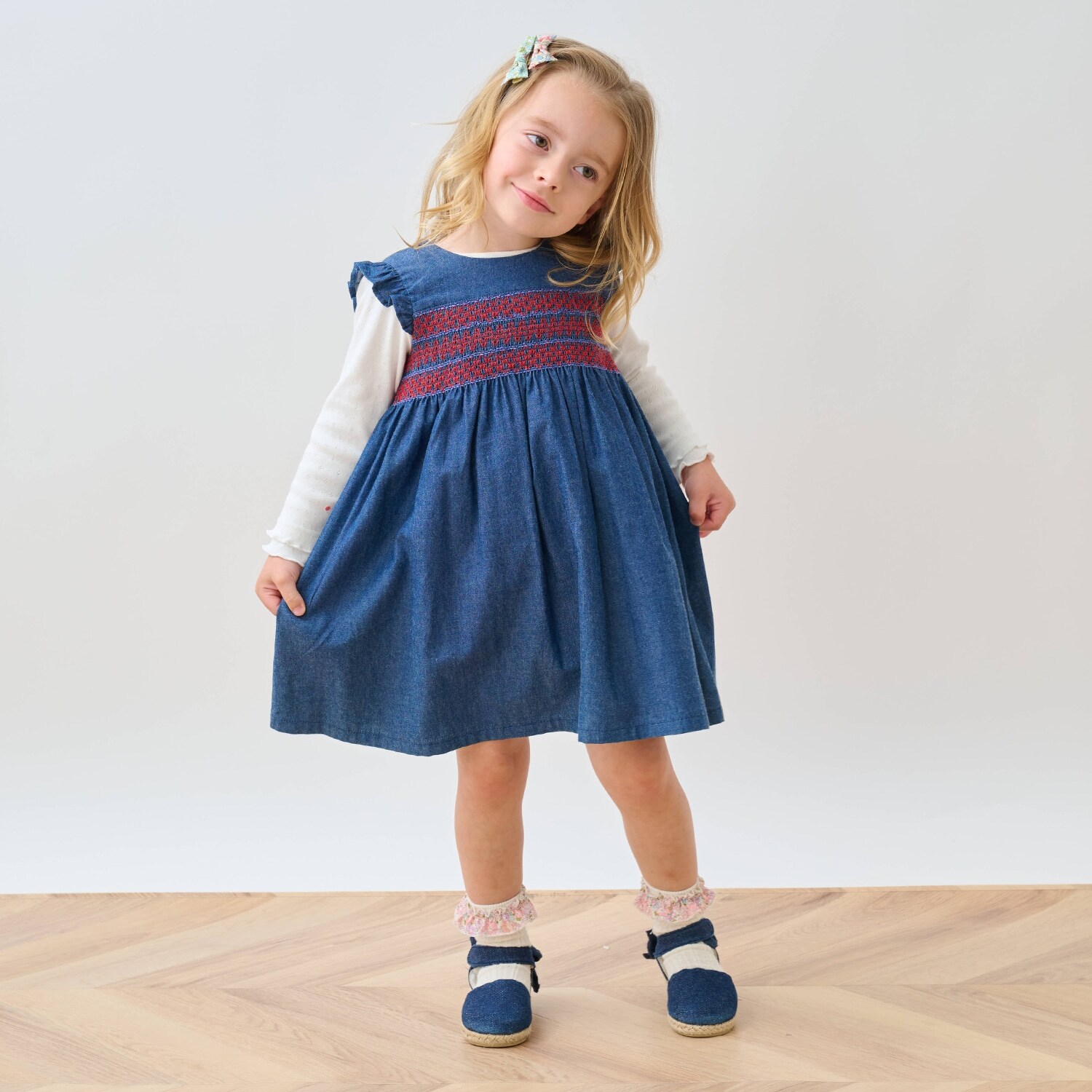 デニムスモッキングジャンパースカート