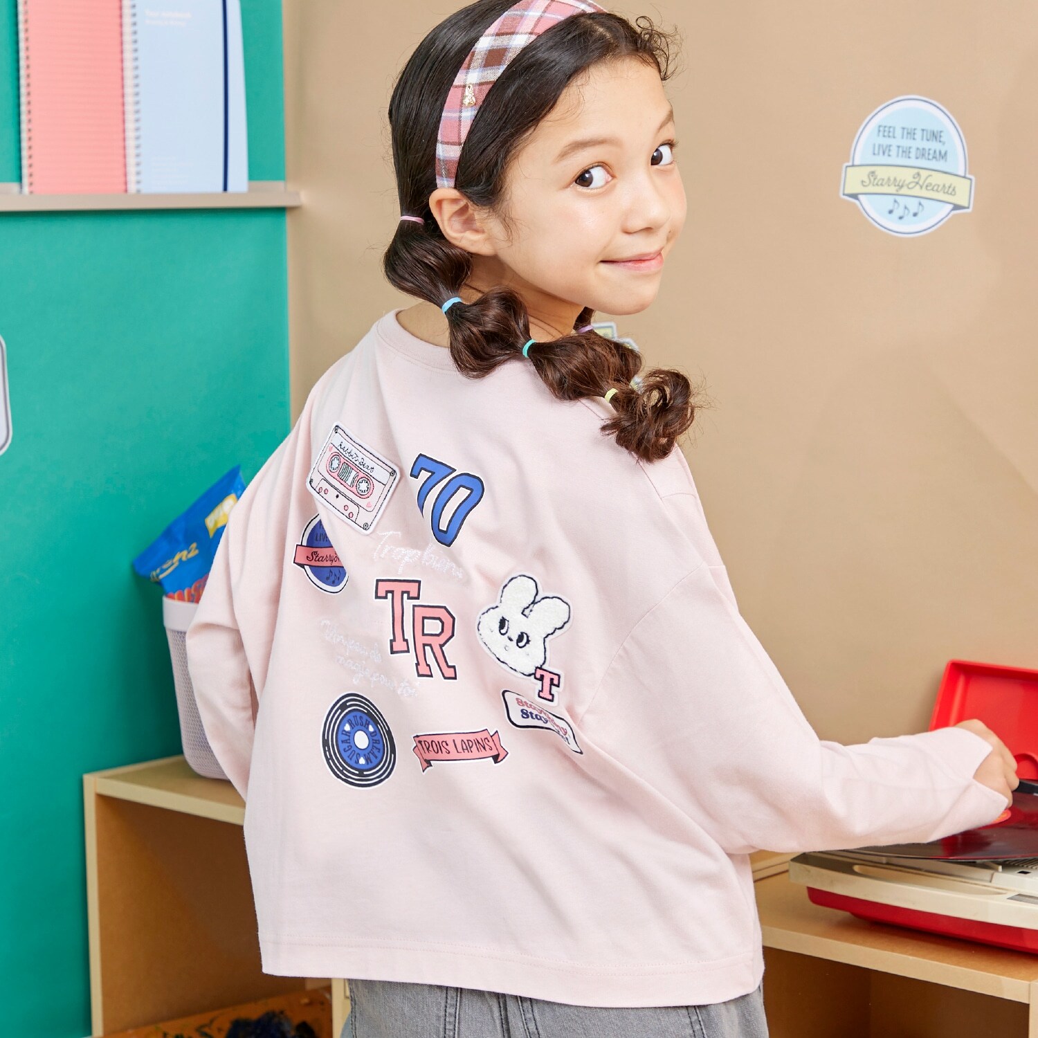 【Trois Lapins】 ワッペンデザイン 長袖Ｔシャツ