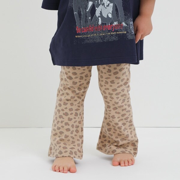 フレアレギンス