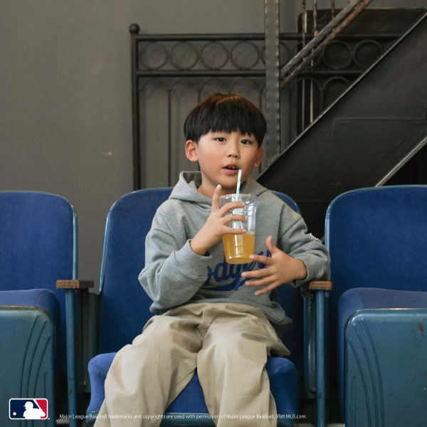 【MLB】ロゴプリントワイドスウェットパーカー