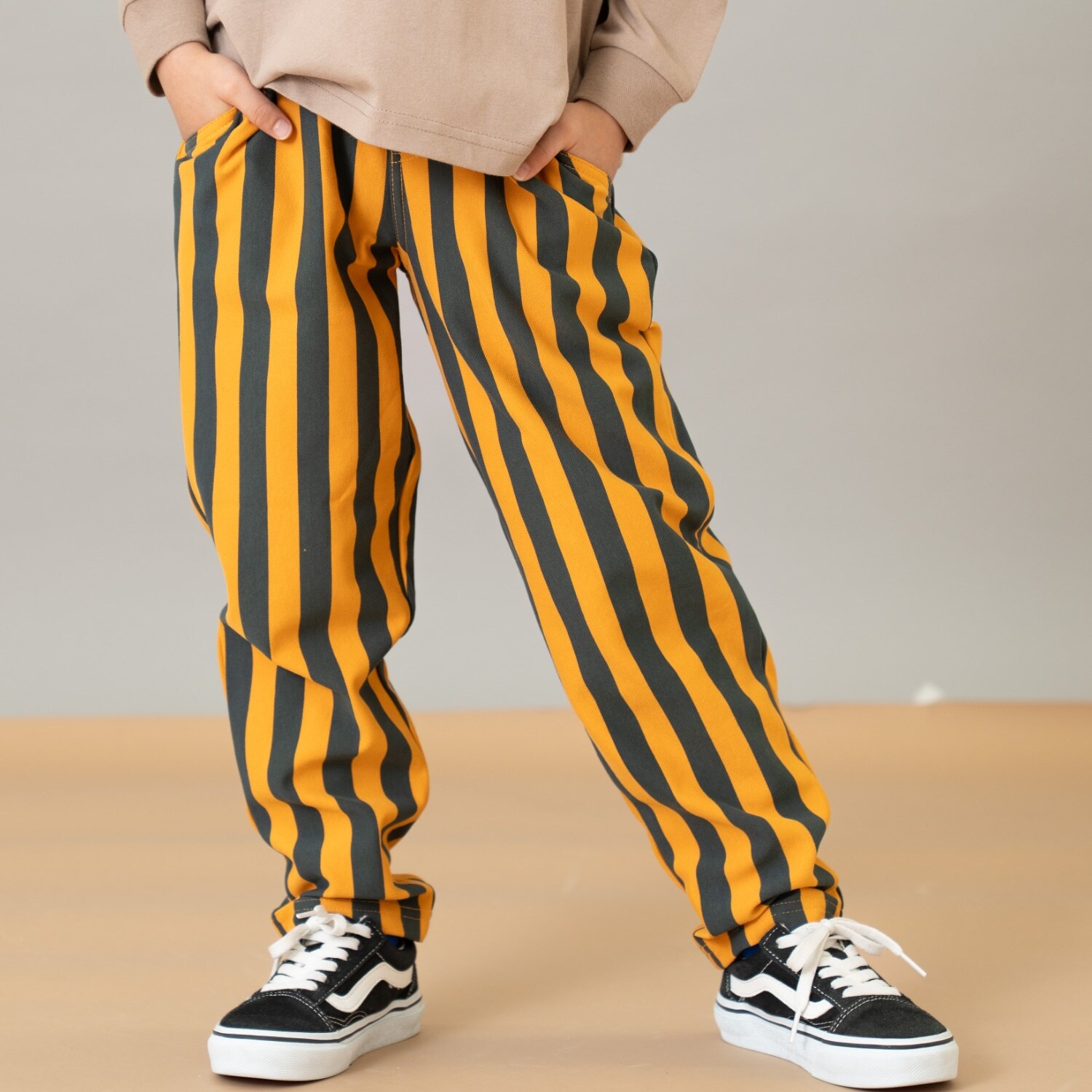 カットツイルテーパード柄パンツ