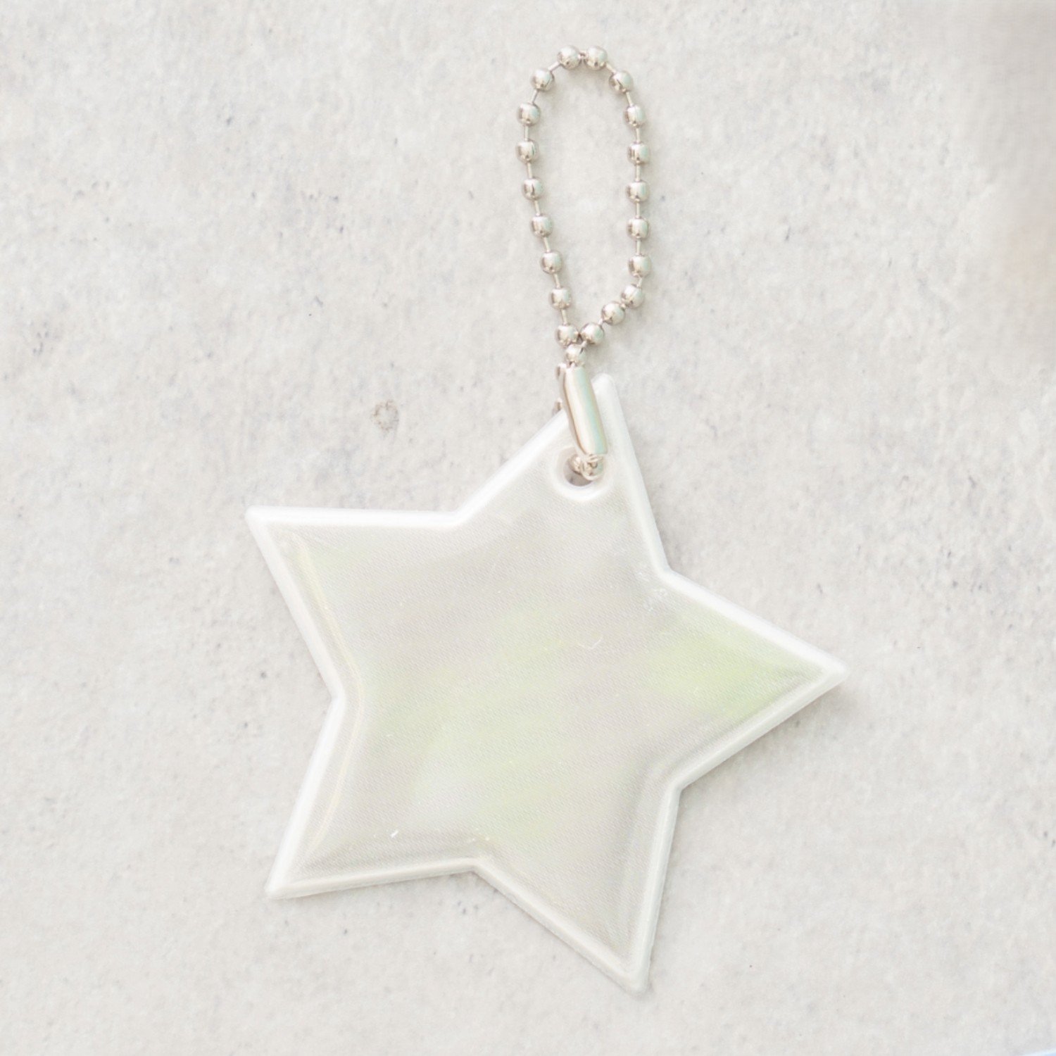 ピカッとあんしん星リフレクターチャーム