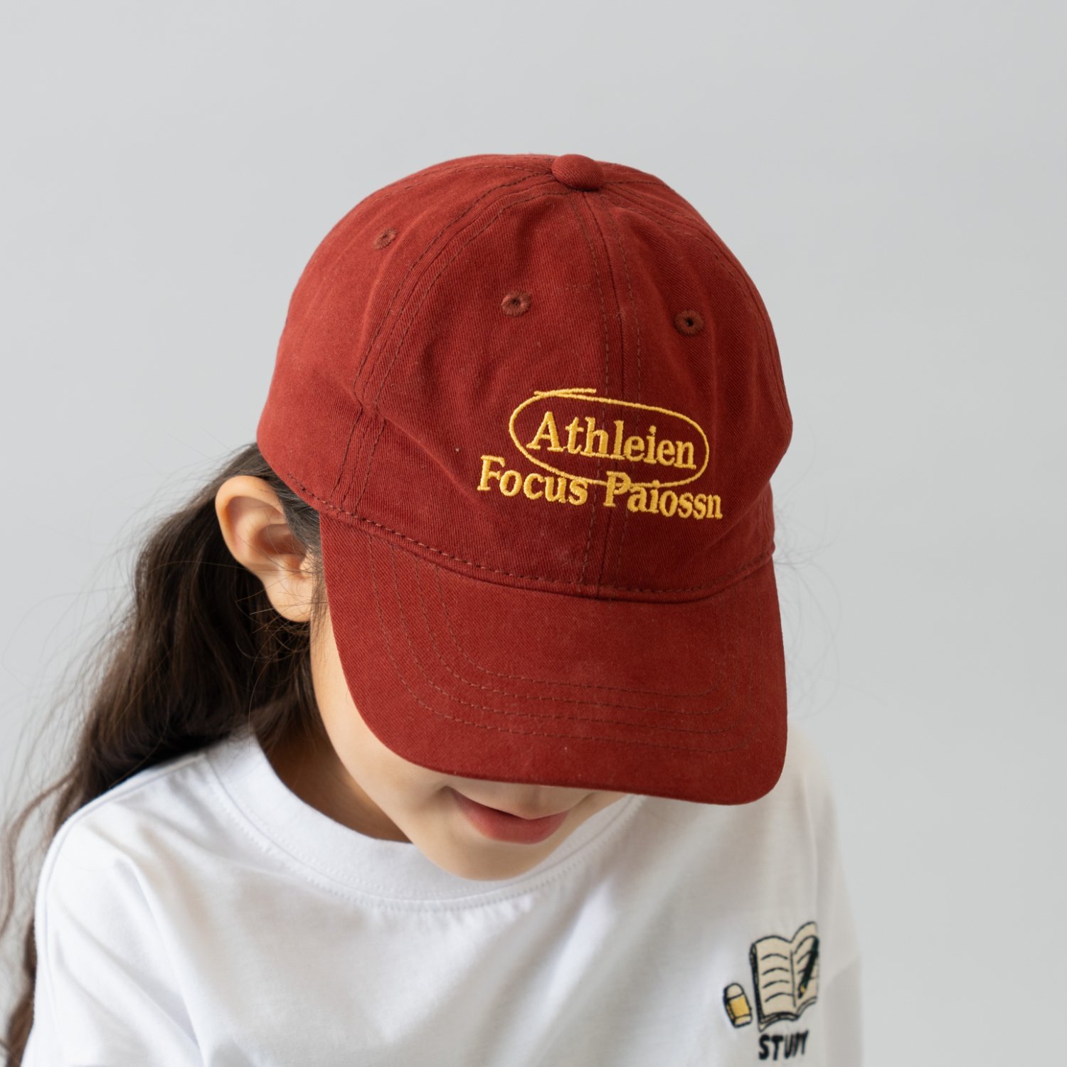 刺繍入りツイルキャップ