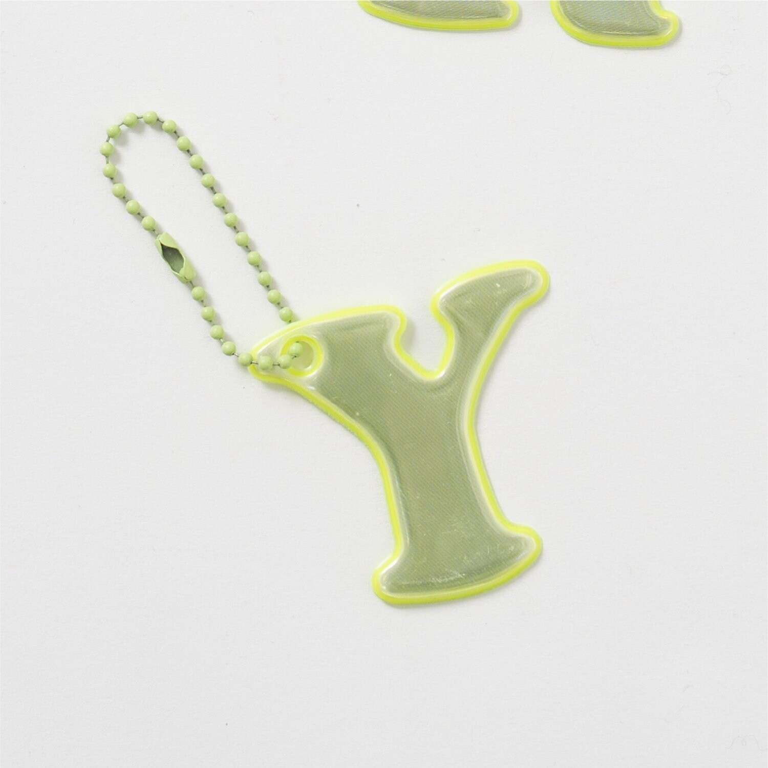 あんしんアルファベットリフレクターチャーム（黄色）