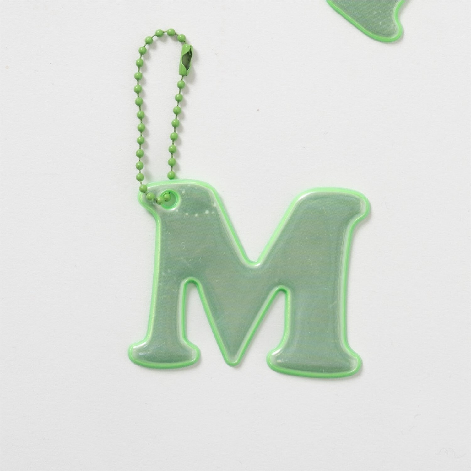 あんしんアルファベットリフレクターチャーム（緑）