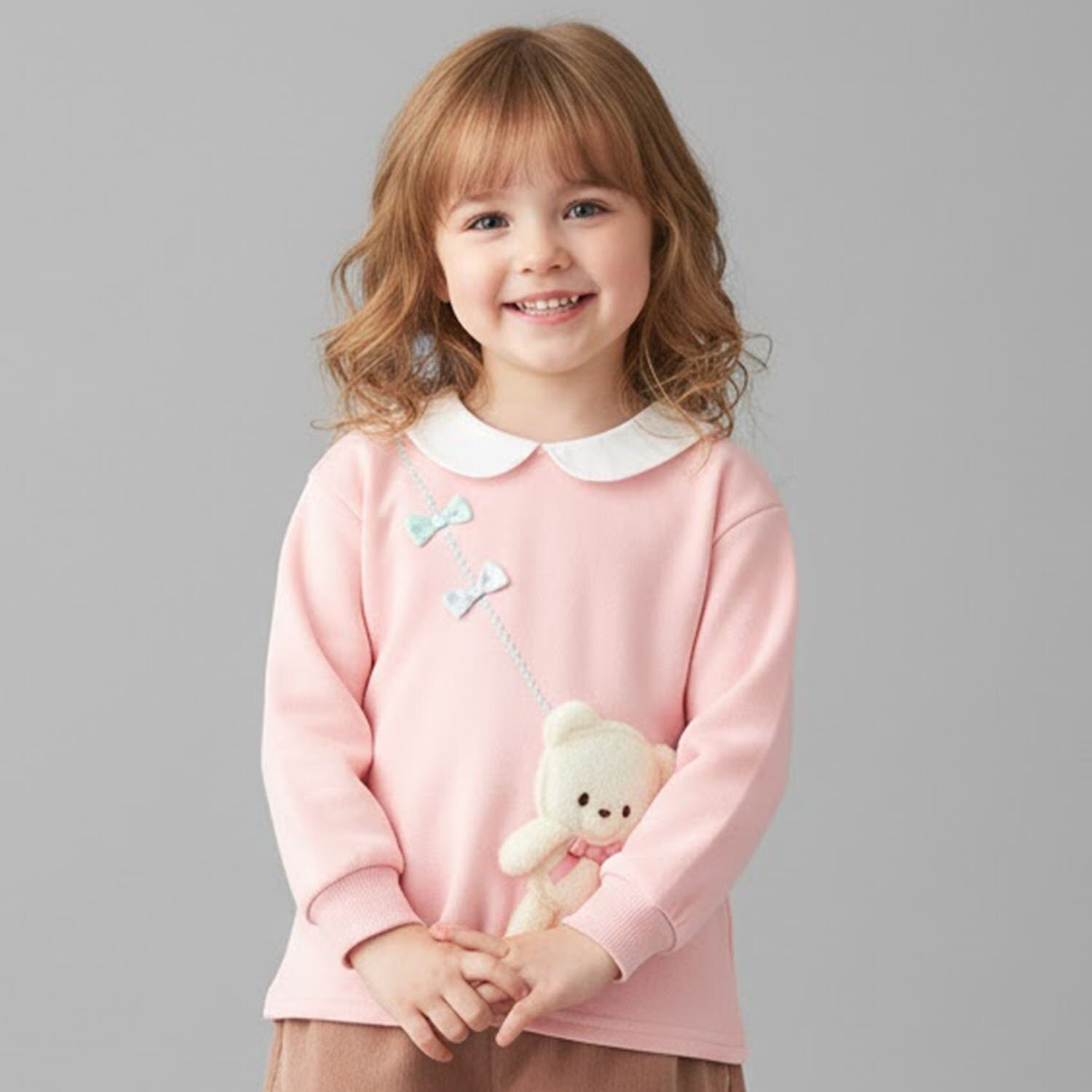 衿つきクマポシェットトレーナー