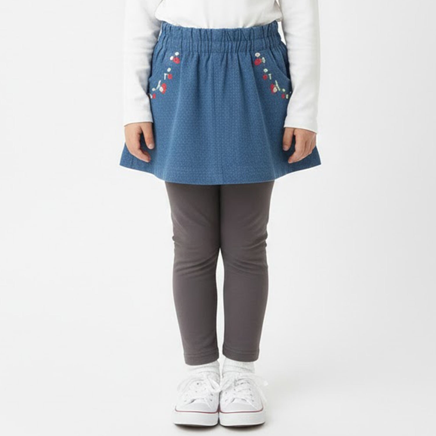 さくらんぼ刺しゅうスカッツ