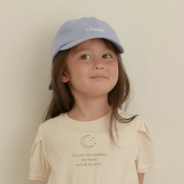 バックリボンロゴ刺しゅうキャップ