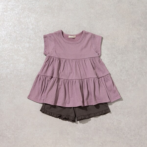 たっぷりギャザーティアードトップス＆フリルショートパンツセット