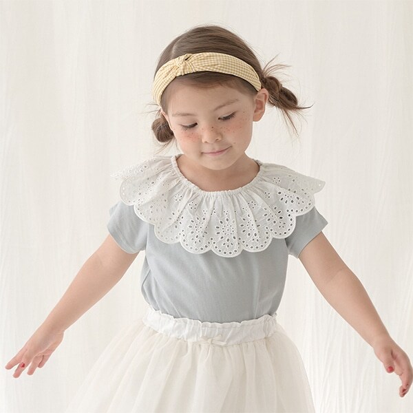 【型崩れしないやわらかコットン】ラウンドフリルコットンレース衿トップス