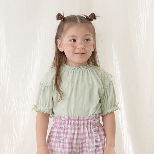 衿フリルギャザーパフスリーブリボントップス