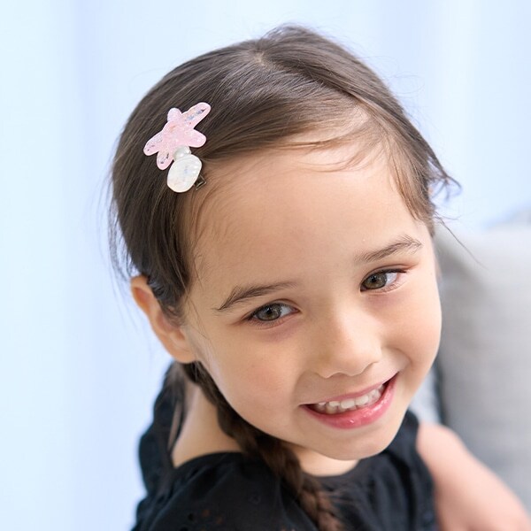 パール付きキラキラヘアクリップ