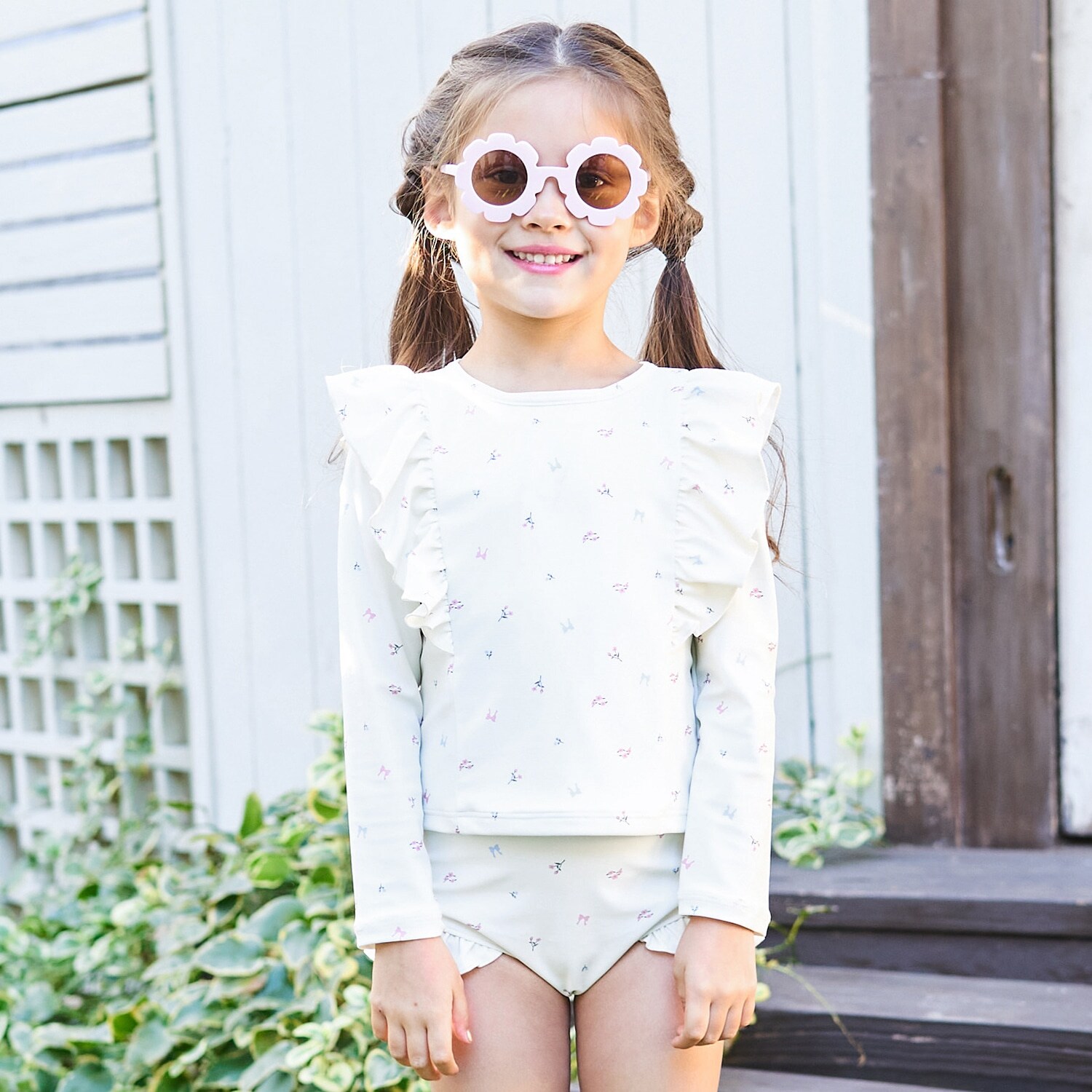 【SWIM】【UV加工】花柄フリルラッシュガード&パンツセット