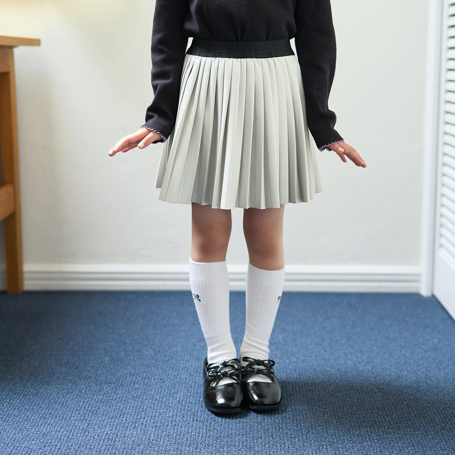 【やわらか合皮】プリーツスカート(インパン付き)