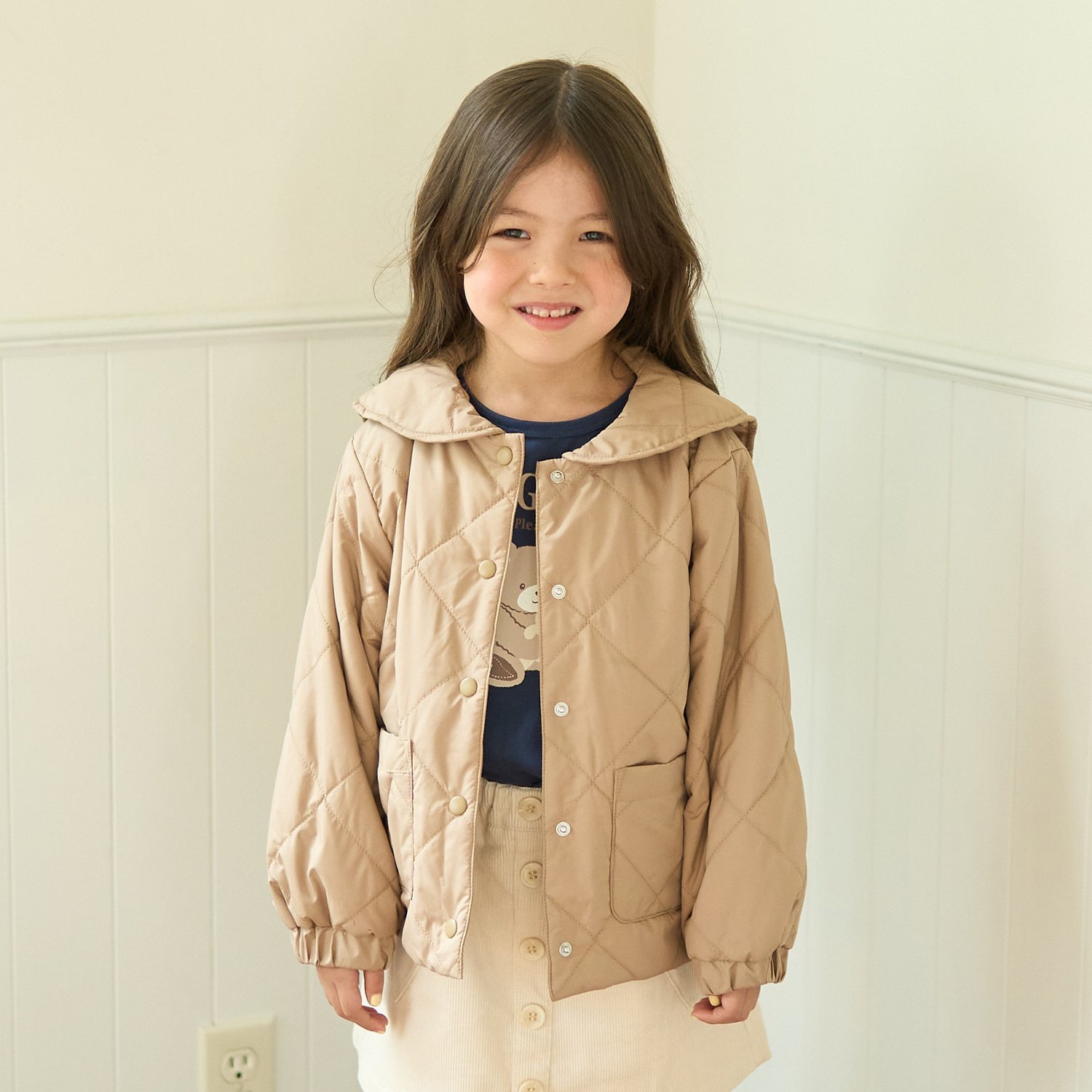 取外しできるセーラーカラー付きキルティングブルゾン