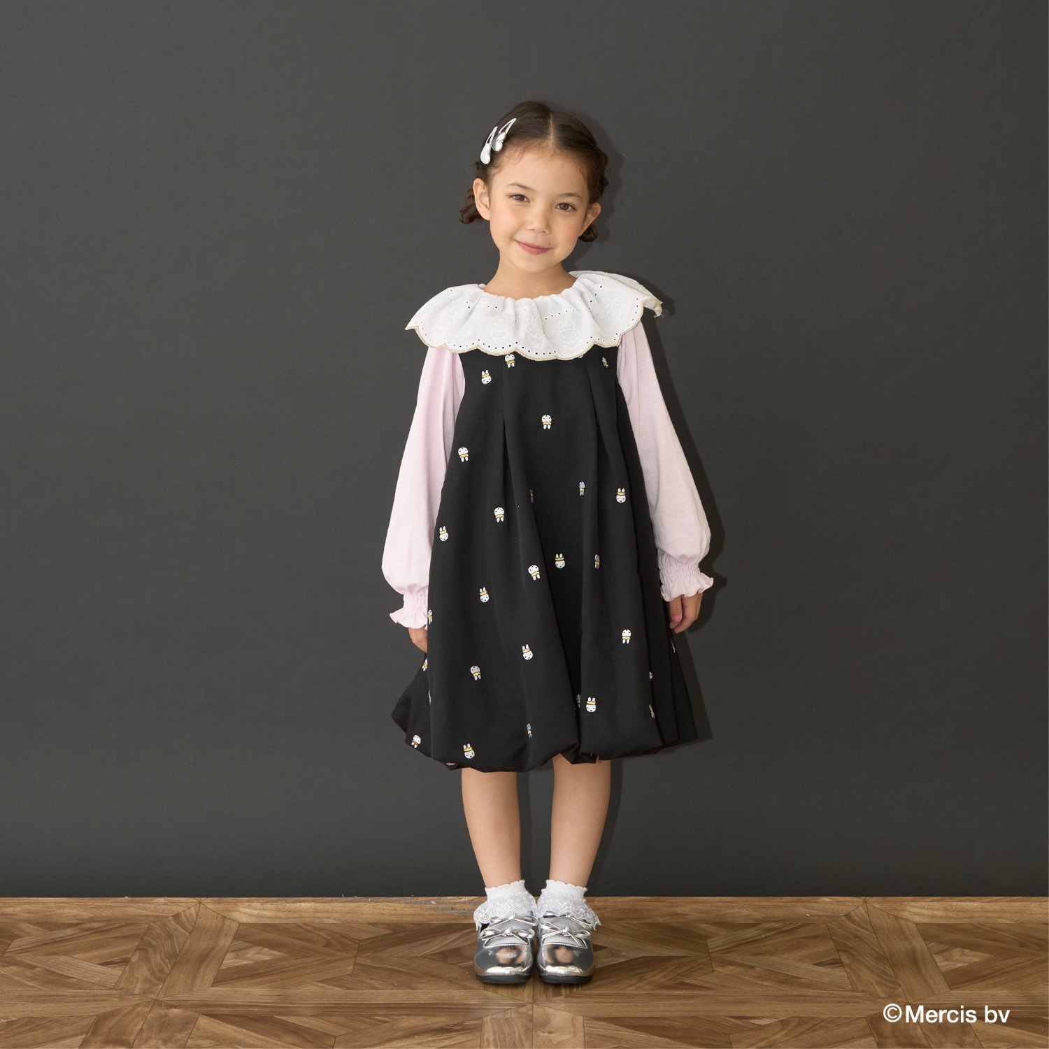 【Miffy】刺しゅう総柄バルーンワンピース