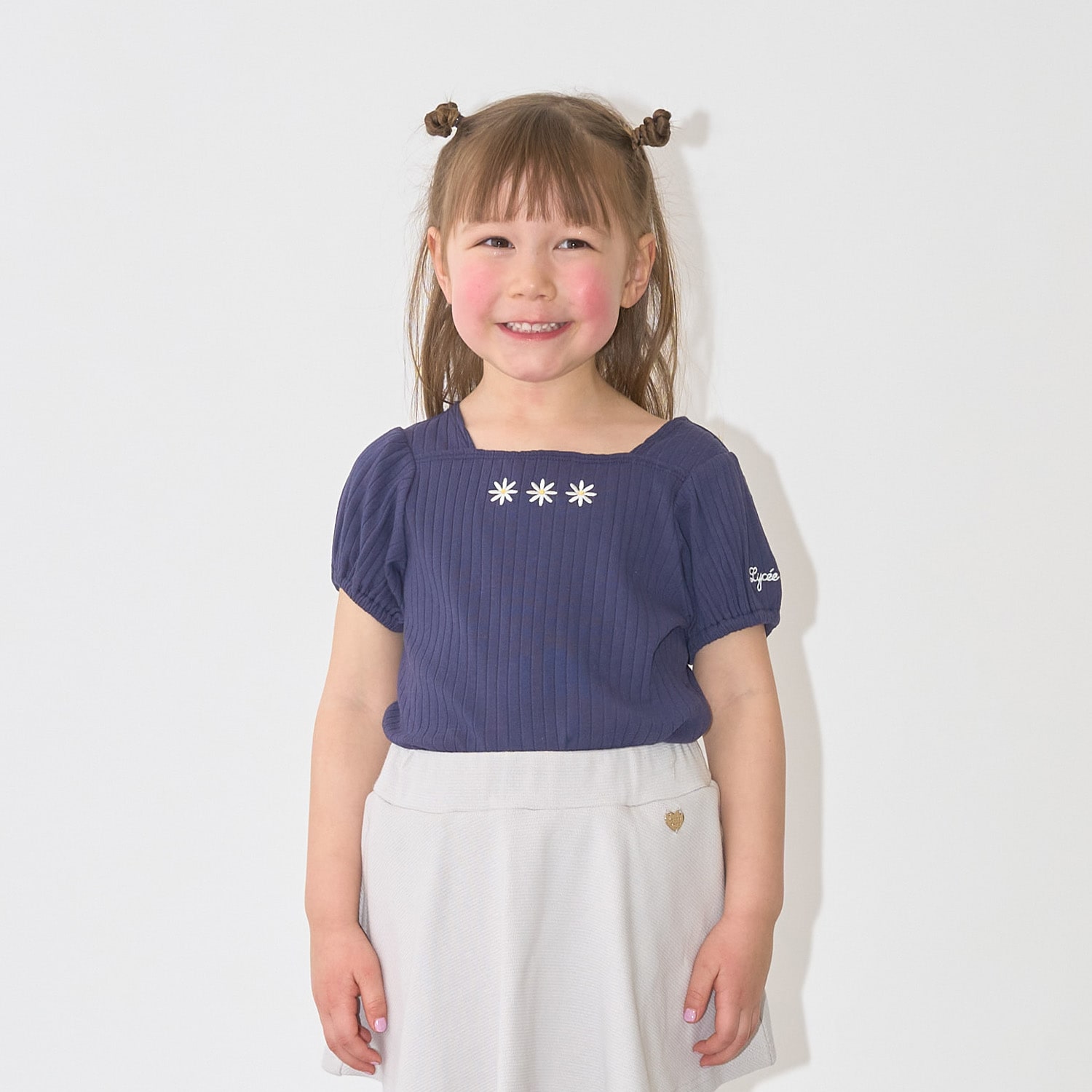 スクエアネックパフスリーブアソート刺しゅうトップス