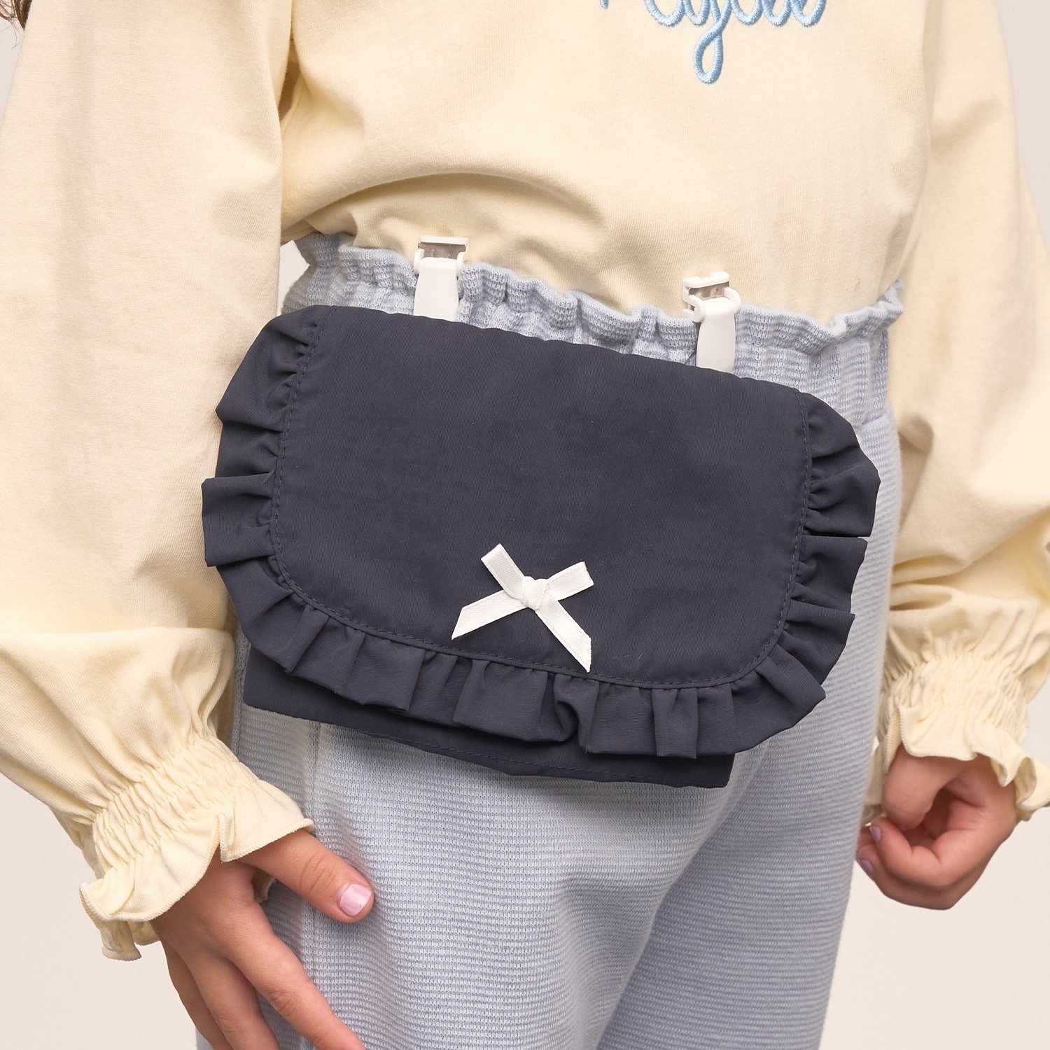 【スクール対応】【撥水・防汚・耐久・UV】リボン付きフリル移動ポケット