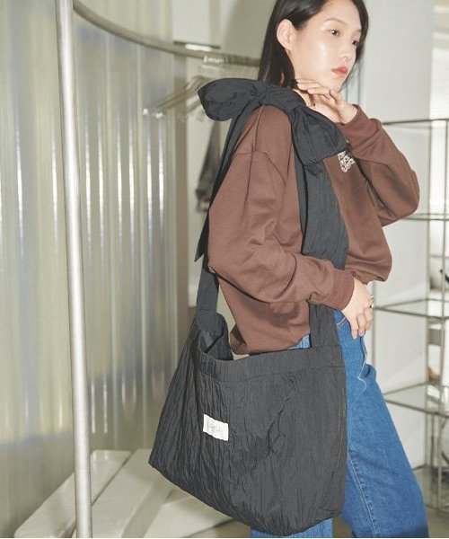 リボンショルダーバッグ