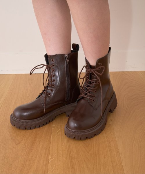シンプルレースアップブーツ【韓国ファッション】