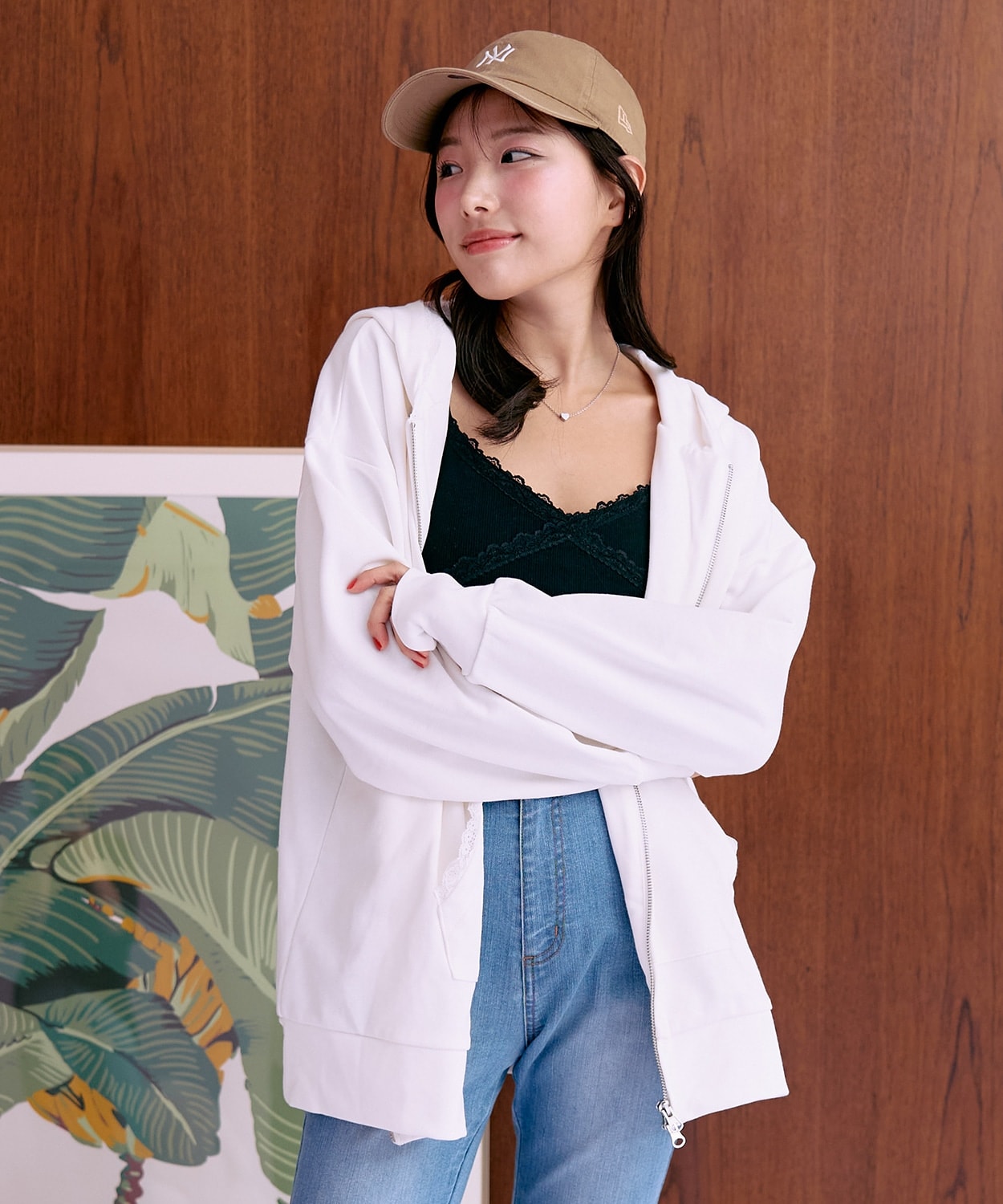 ロゴ刺繍ルーズパーカ【韓国ファッション】