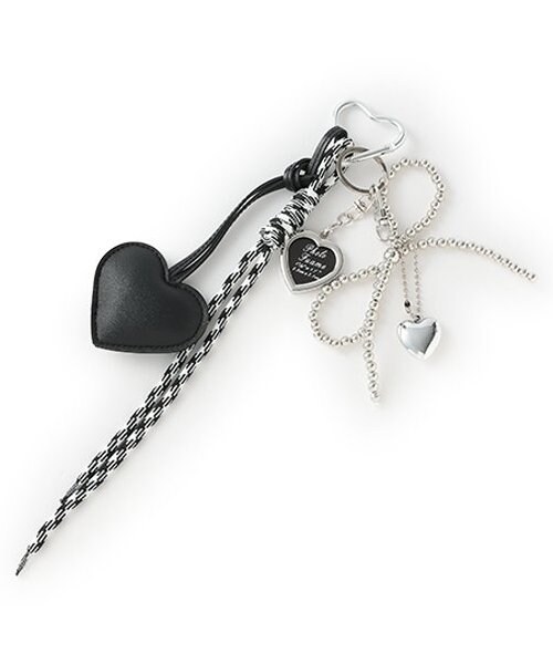 レザーハートチャーム【韓国ファッション】