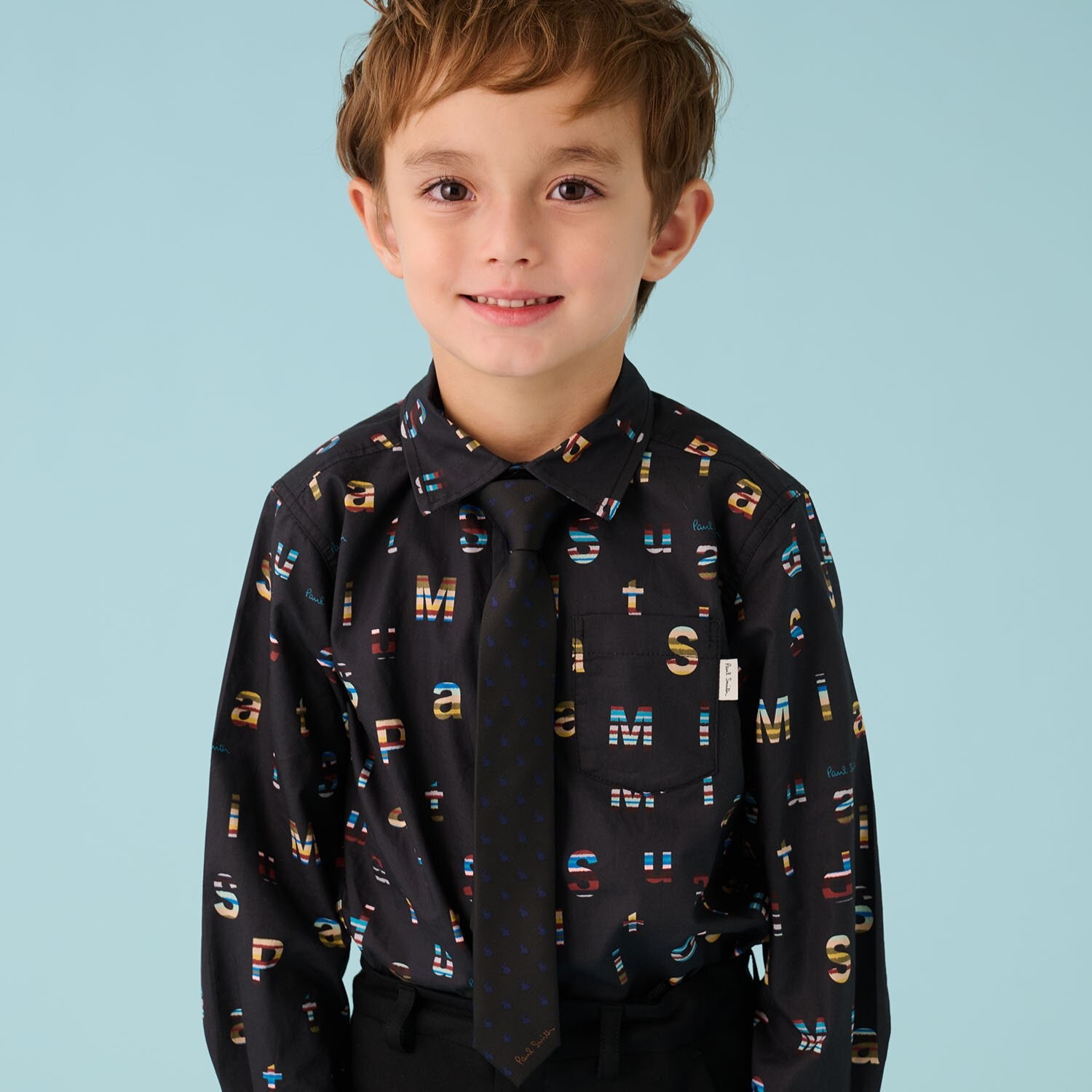 アルファベット長袖シャツ