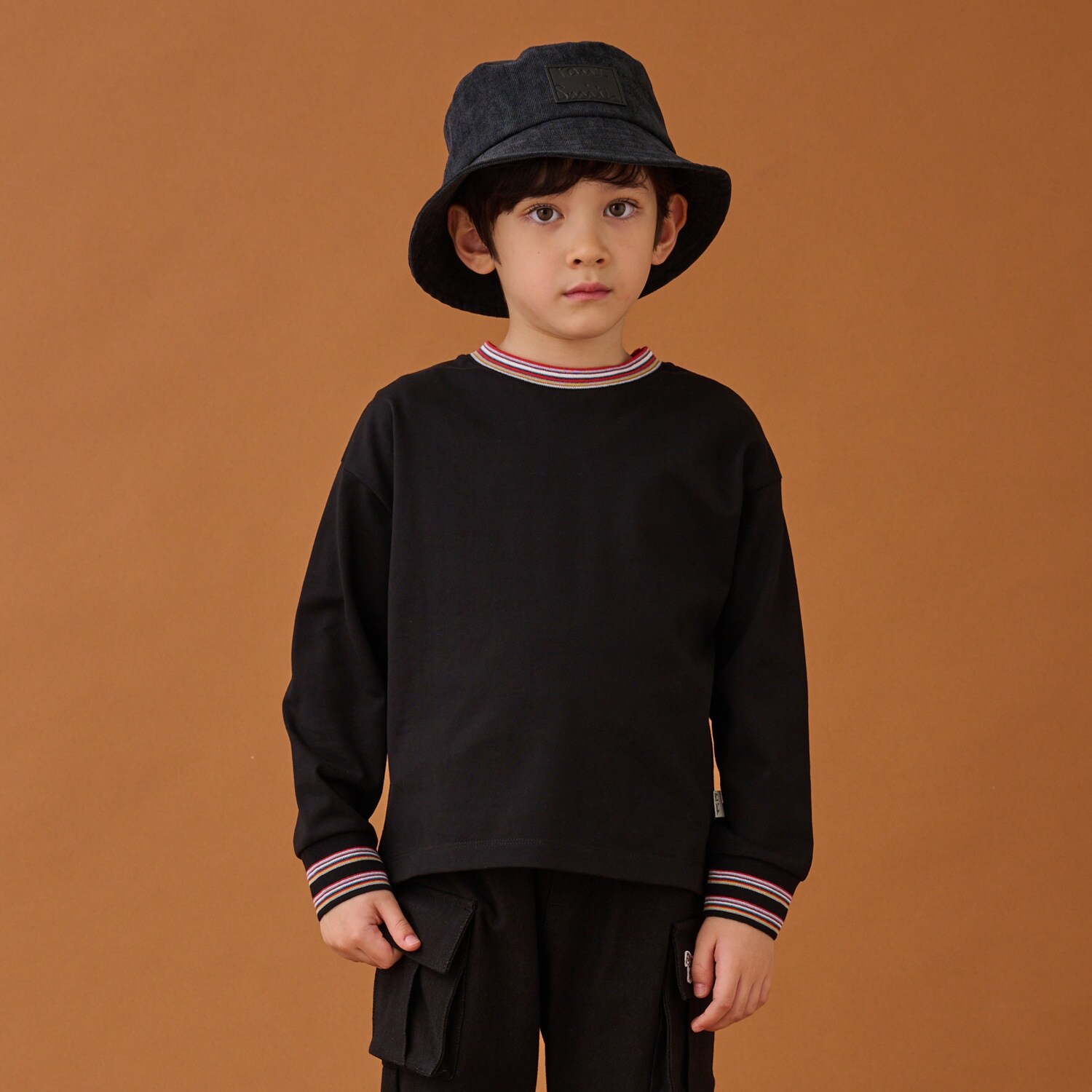 シグネチャーストライプリブ長袖Tシャツ