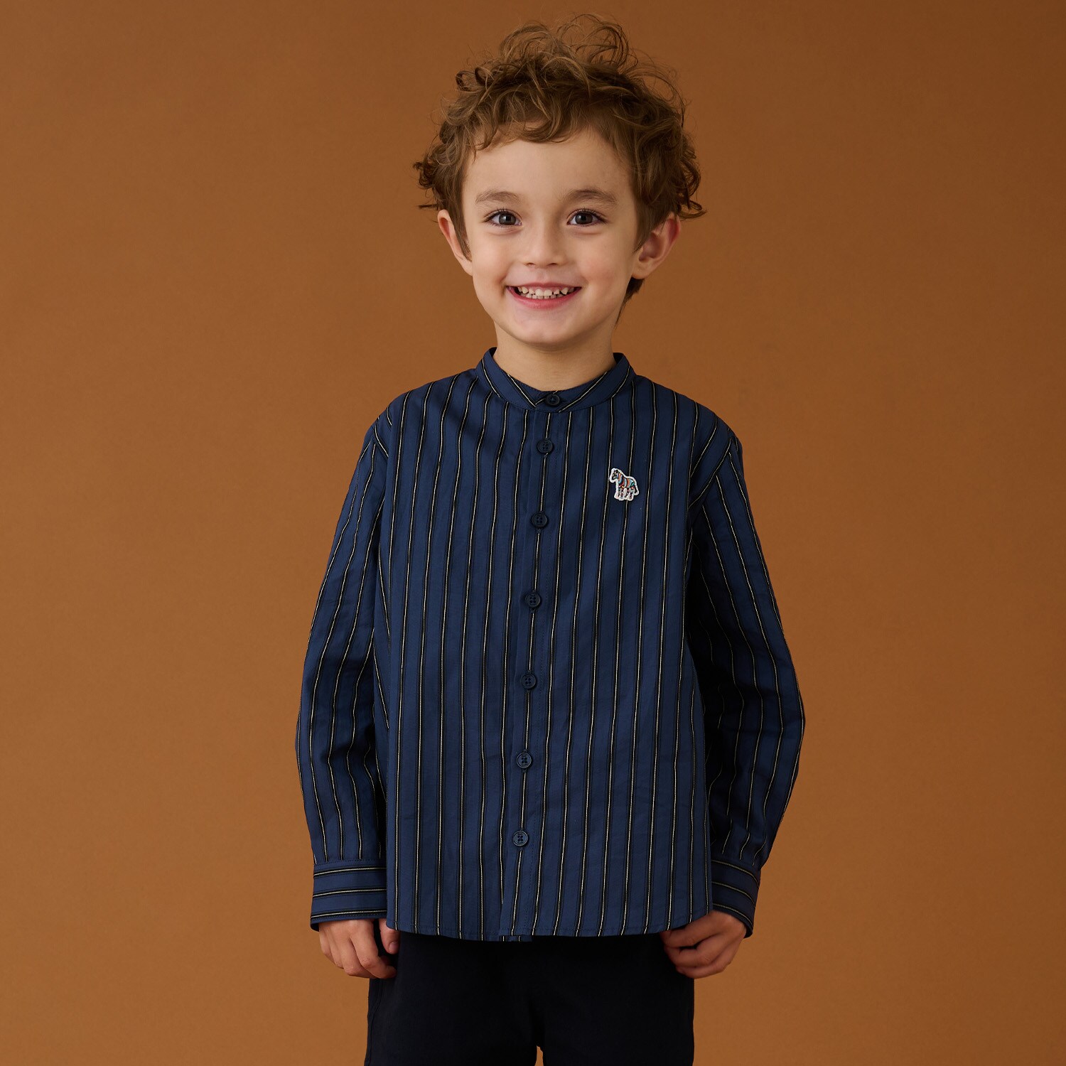 ノーカラーストライプ長袖シャツ