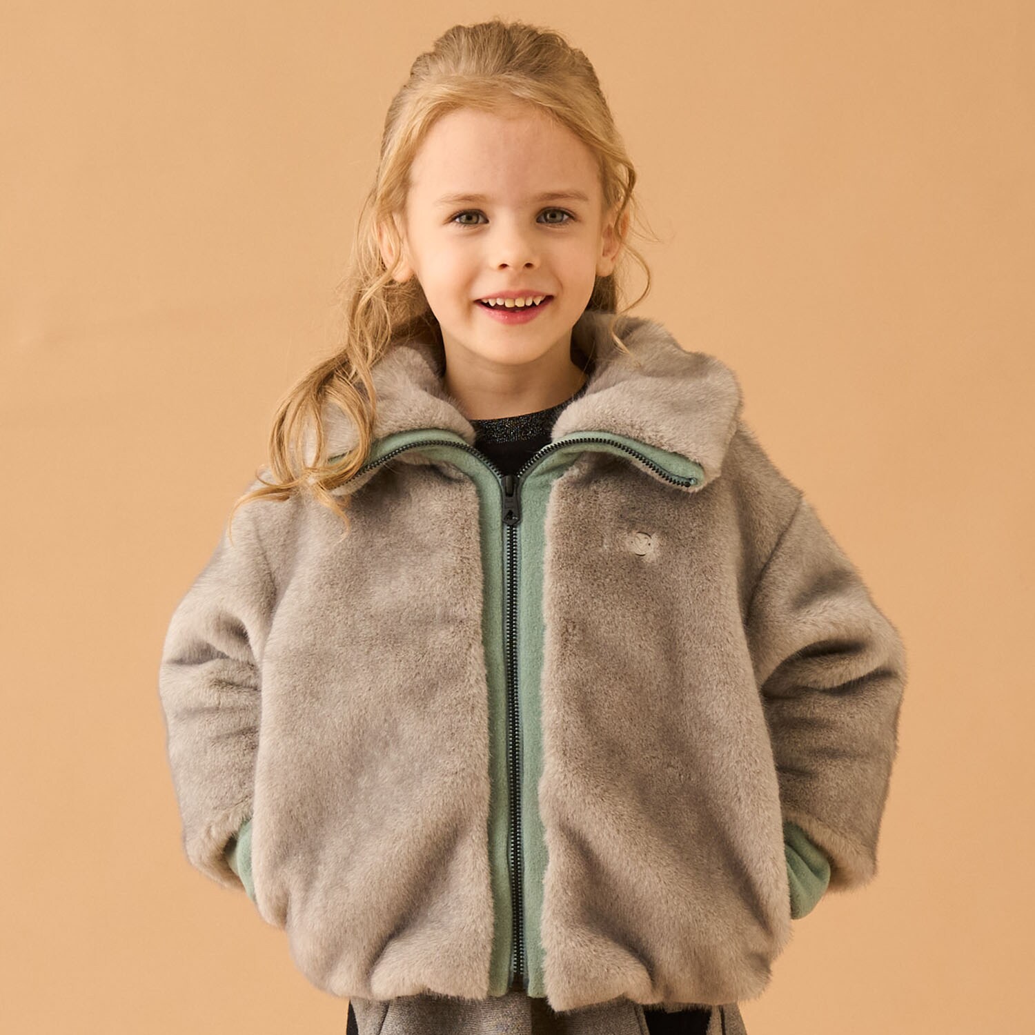 フェイクファーブルゾン