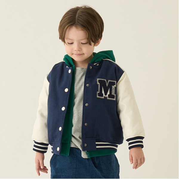 ショート丈スタジャン