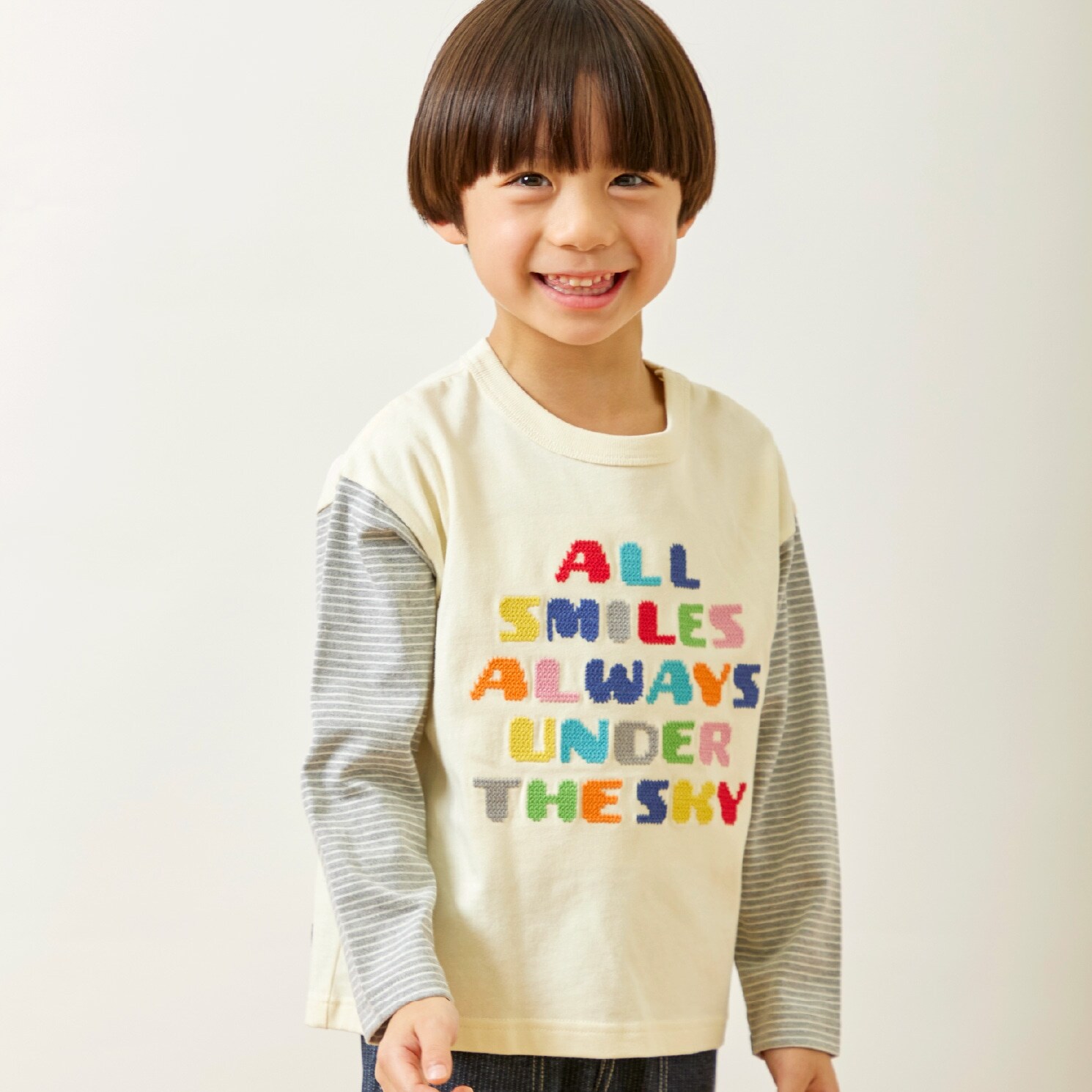 ロゴクロス刺しゅう 長袖Tシャツ