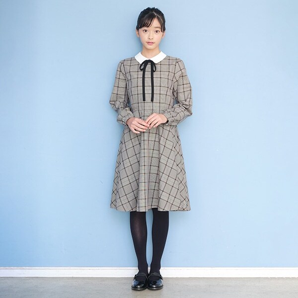 ＊白衿長袖チェックワンピース