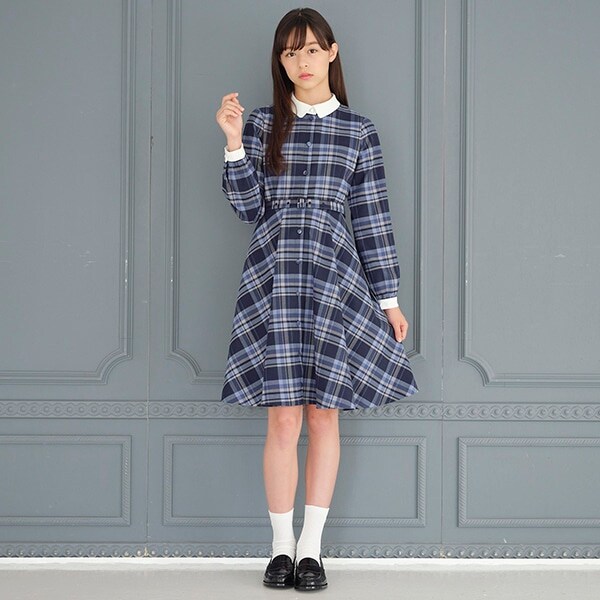 ＊長袖チェック白衿ワンピース