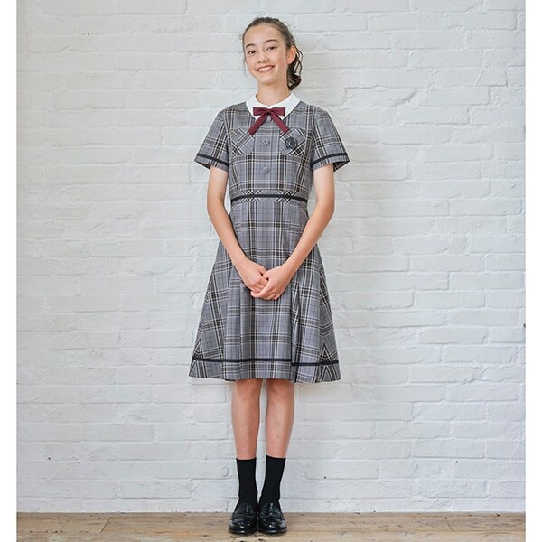 *半袖衿付きワンピース