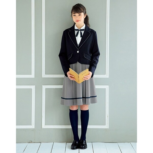 V開きジャンパースカート