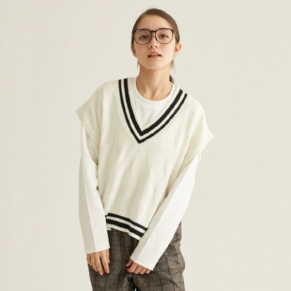 【AMI】チルデンベスト×長袖Tシャツ