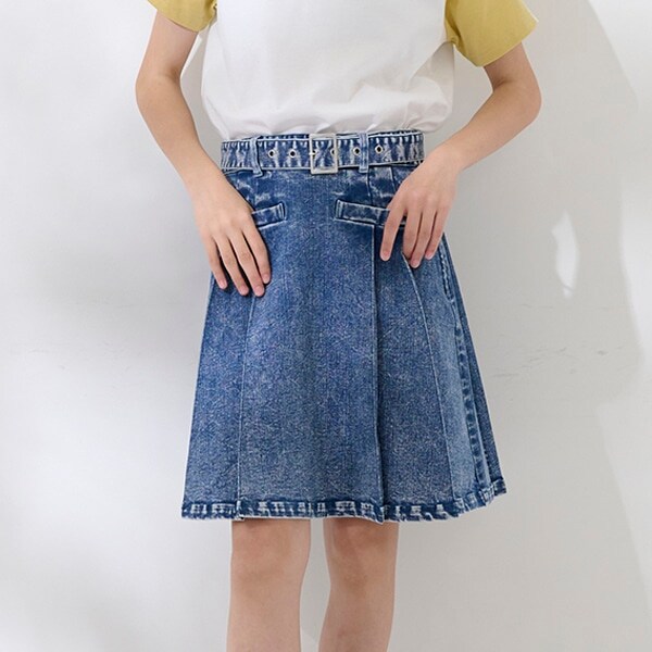 【AMI】サイドタックベルトつきデニムスカートインナーパンツセット