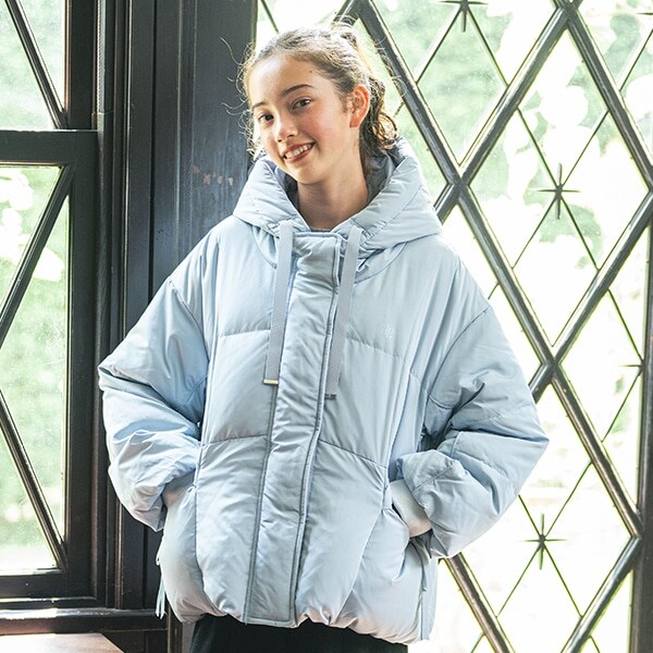 【撥水】【家庭洗濯可】リボンチャームつきダウンジャケット