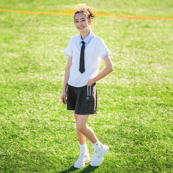 【のびのび】カットデニムカーゴショートパンツ