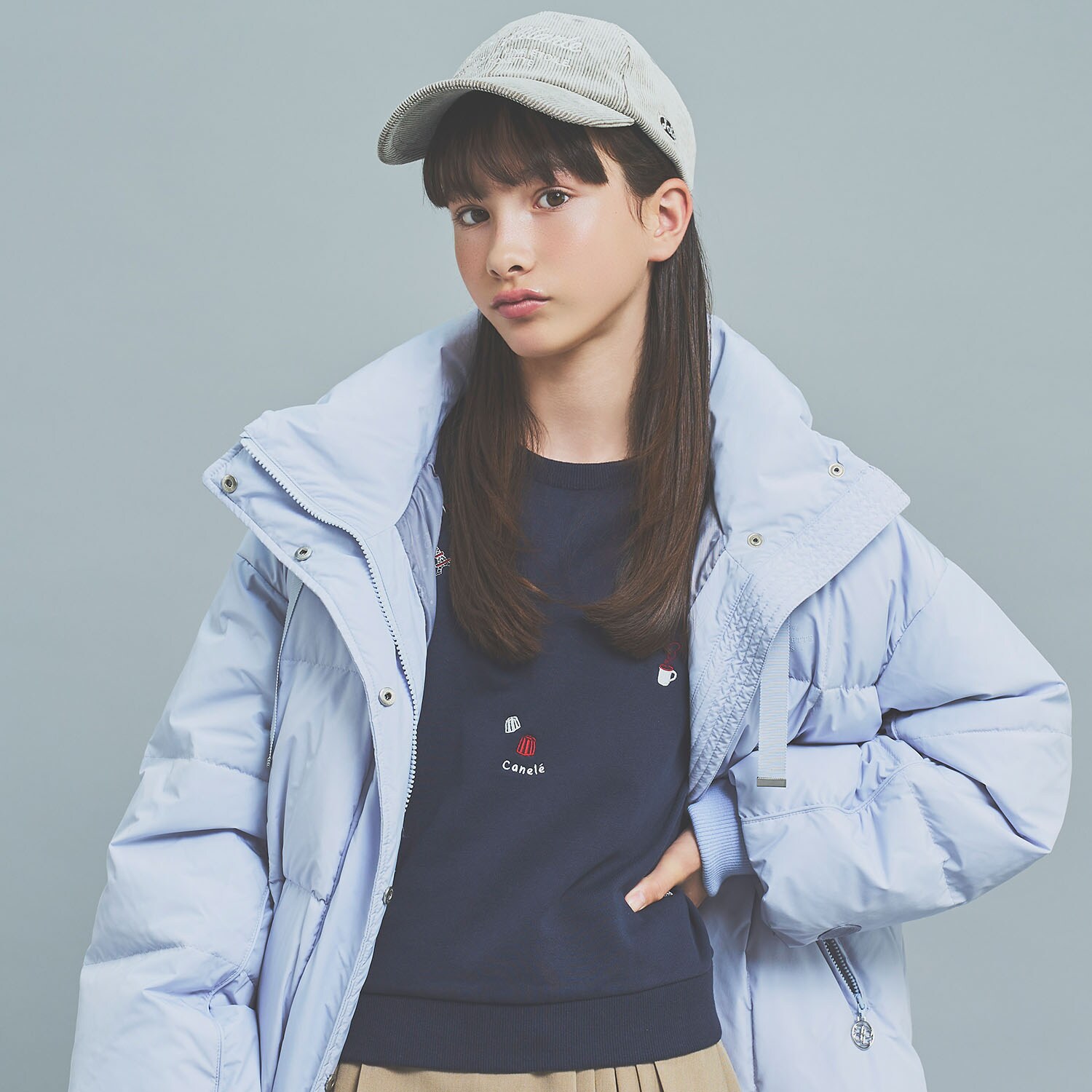 【130cmあり】パリ柄刺しゅうプルオーバー