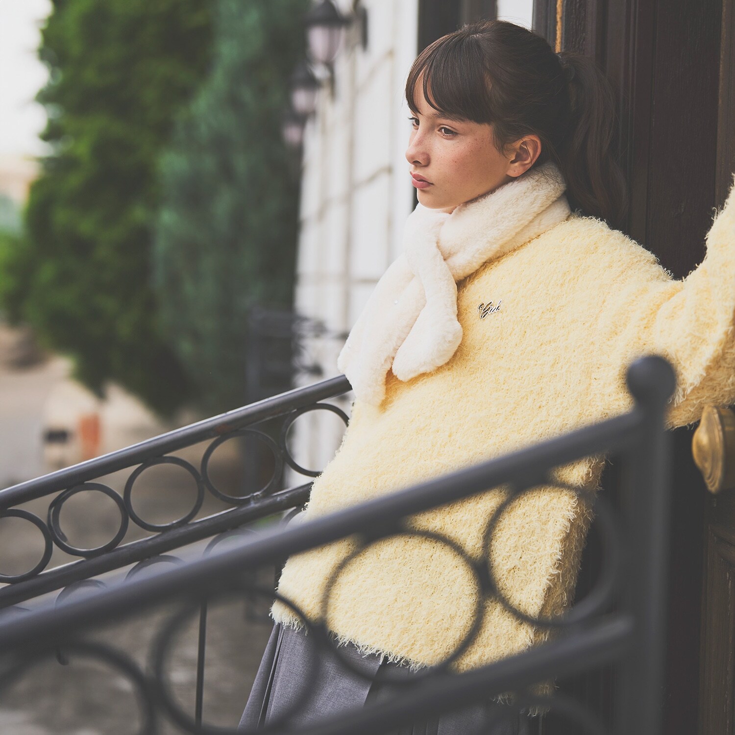 ブークレーニット×チュニックトップス