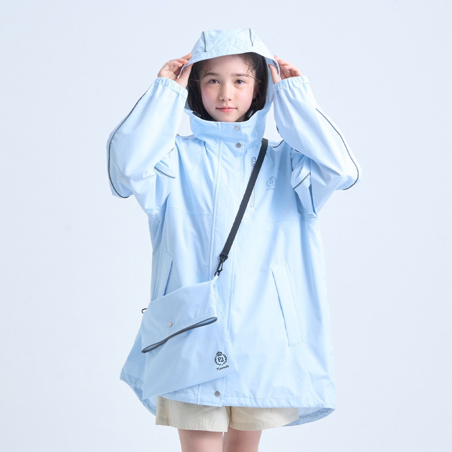 【透湿撥水】【晴雨兼用】サコッシュつき撥水コート