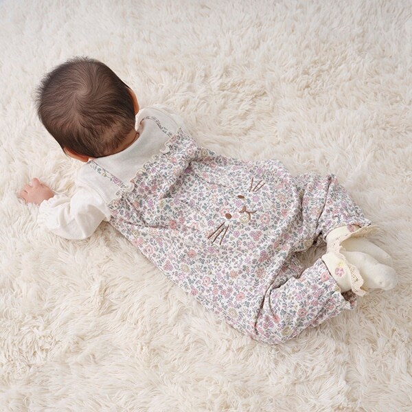 お尻ウサギ花柄切替長袖カバーオール